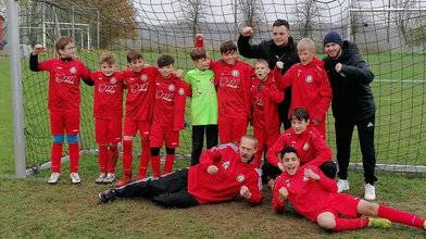 D-Jugend gewinnt im Neunmeterschießen D-Jugend gewinnt im Neunmeterschießen